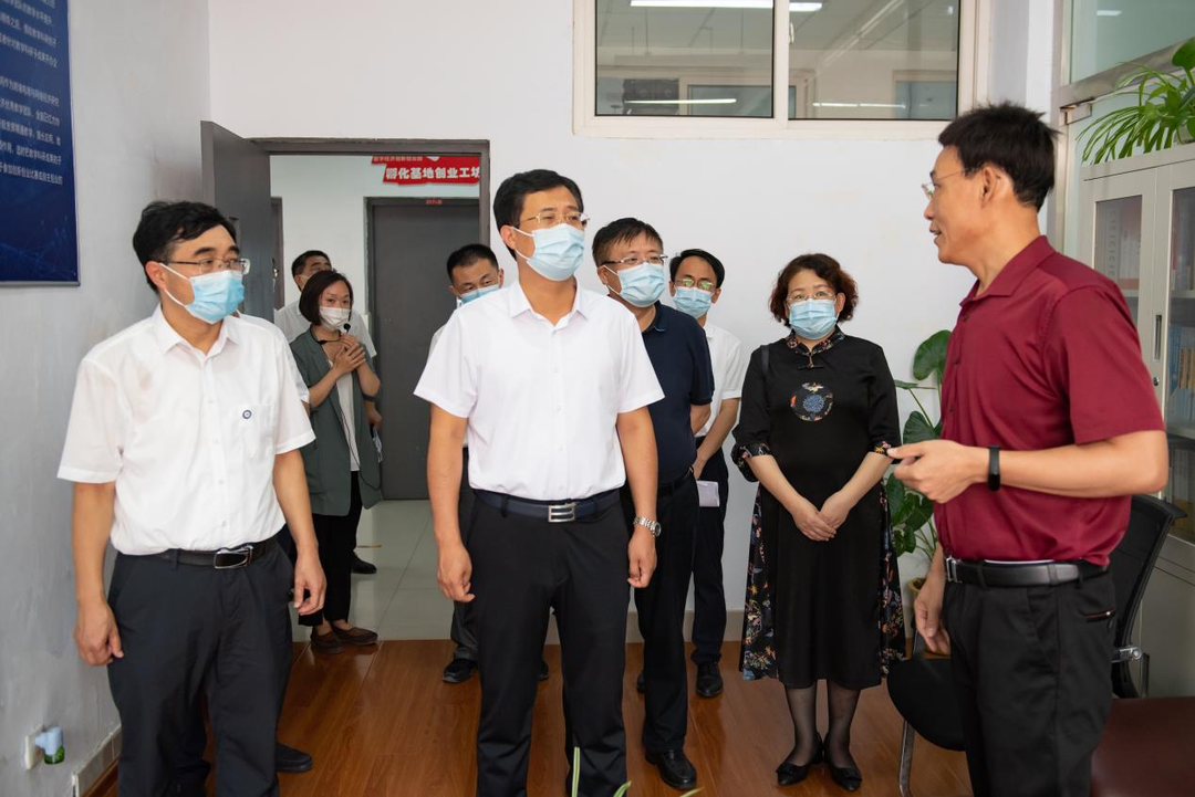 区委常委、组织部部长刘陆莹一行来天游t官网调研党外知识分子工作