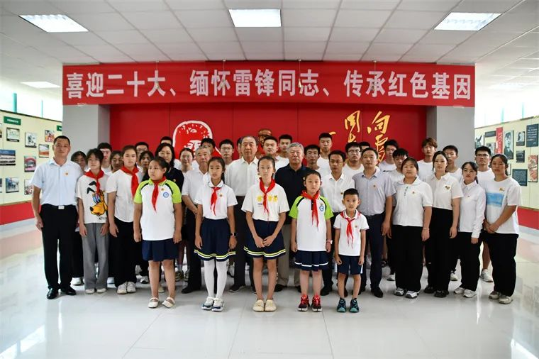 永远的榜样，天游ty8检测中心师生这样缅怀雷锋
